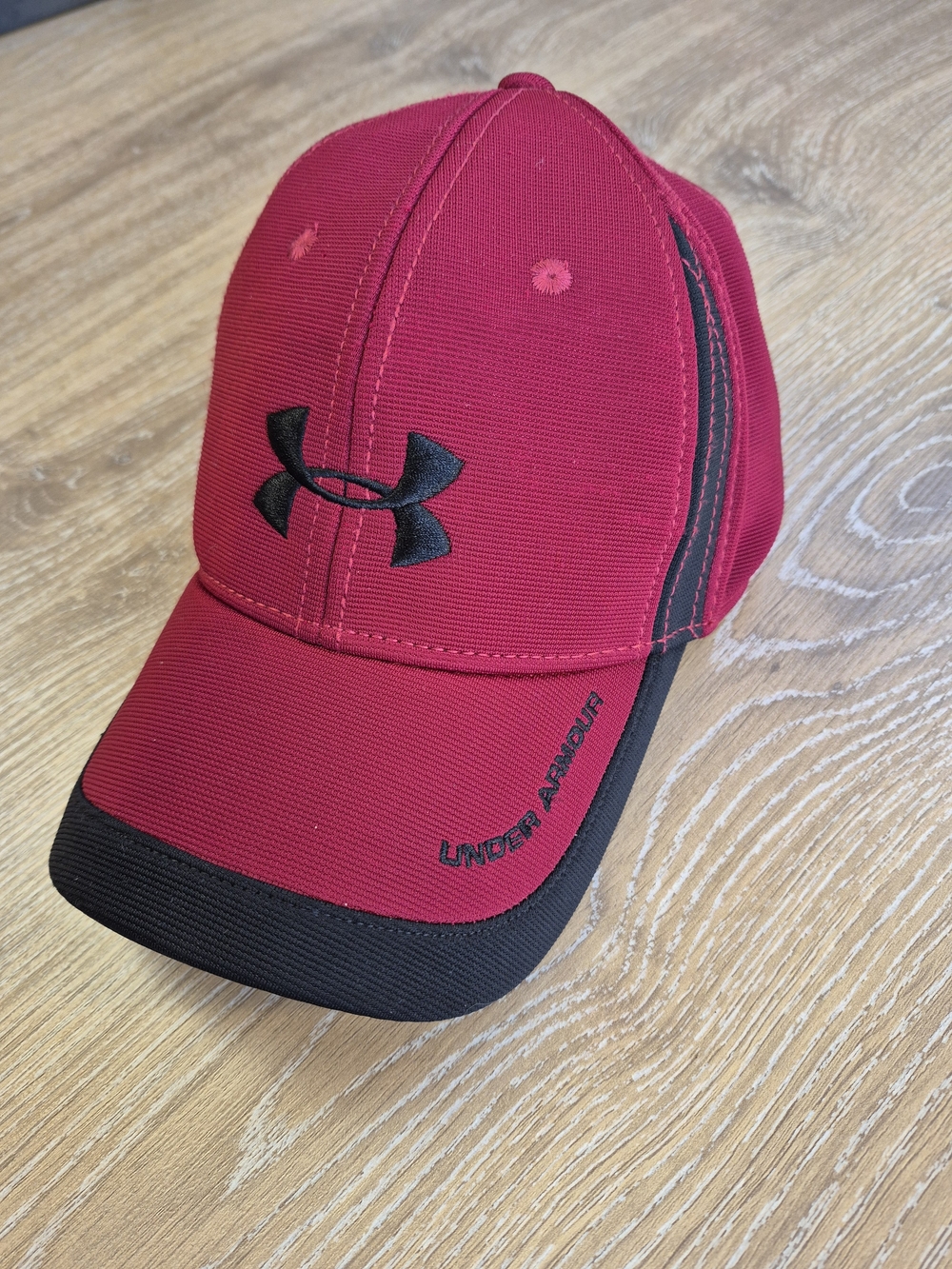 Under Armour Burgundy Performance Cap Hat Adjustable Med Lrg